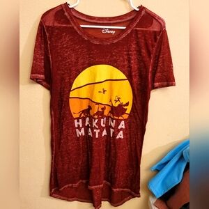 Hakuna Matata sheer tshirt. Ladies large. EUC.
